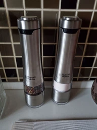 Подрібнювач спецій електричний Russell Hobbs Salt & Pepper Grinder 23460-56 фото від покупців 15