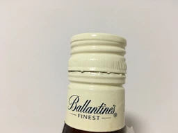Виски Ballantine's Finest 1 л 40% в подарочной упаковке (5010106111925) фото от покупателей 9
