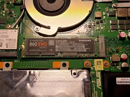 Samsung 860 EVO M. 2 2 TB (MZ-N6E2T0BW) фото від покупців 6