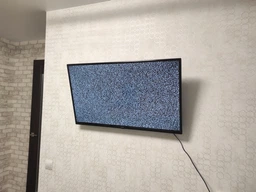 Телевизор Bravis LED-32G5000 + T2 фото від покупців 6