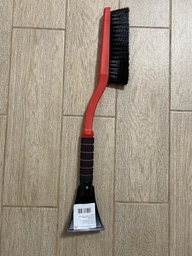 Зимова щітка Bi-Plast KANADKA зі скребком 63див BP-05