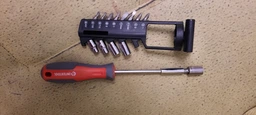 Викрутка магнітна 1/4" 100 мм з насадками 15 од INTERTOOL VT-3343