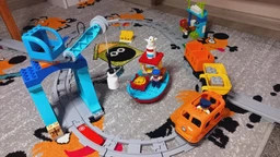 Конструктор LEGO DUPLO Грузовой поезд 105 деталей (10875) фото от покупателей 3