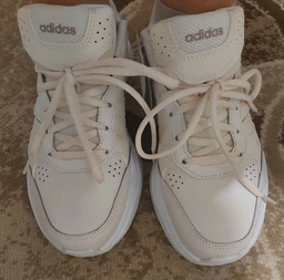 Жіночі кросівки Adidas Strutter GX0671 40.5 (7UK) 25.5 см Ftwwht/Sabemt/Halsil (4065418991520) фото від покупців 11