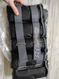 Обважнювачі набірні EasyFit чорно-сині для ніг і рук (обважнювач, пара по 2,5 кг з регульованою вагою) YL-WHT-0,5-2,5-BL фото від покупців 11