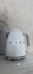 Электрочайник Smeg KLF03RDEU фото от покупателей 3