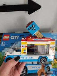 Конструктор LEGO City Great Vehicles Грузовик мороженщика 200 деталей (60253) фото от покупателей 1