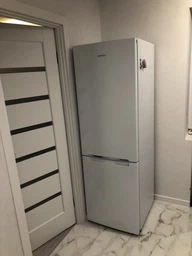 Двухкамерный холодильник Samsung RB33J3000WW/UA фото от покупателей 4