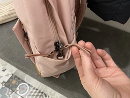 Рюкзак тканевый 15 л вмещает формат А4 PacSafe GO backpack 35110 Розовый (0688334005535) фото от покупателей 3