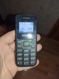 Мобільний телефон Sigma mobile X-style 14 Mini Dual Sim Black/Green фото від покупців 4