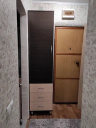 Шкаф-пенал Эверест Бриз-17 50×38×210 см венге темный/дуб молочный — узкий высокий шкаф с полками и 3 выдвижными ящиками для одежды фото от покупателей 4