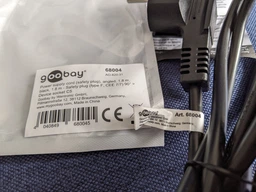 Кабель живлення пристроїв Goobay IEC(Schuko)-(C5)Mikimaus M/F 1.8m 0.75mm S-90° Compaq Cu чорний(75.06.8004) фото від покупців 3