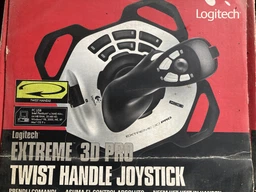Дротовий джойстик&nbsp;Logitech Extreme 3D Pro PC Black/Silver (942-000031) фото від покупців 3