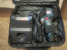 Бесщеточная аккумуляторная дрель-шуруповерт Bosch Professional GSR 12V-30, 2 акум, зарядное устройство GAL 12V-40, сумка, набор бит и сверл Bosch Promo Set (06019G9001) фото от покупателей 4