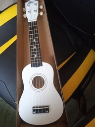 Укулеле ELIMA SOPRANO BLACK 21" фото від покупців 9