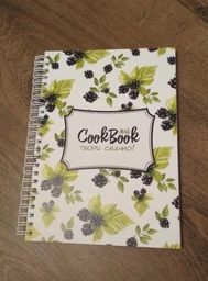 Блокнот для запису рецептів Cookbook Кукбук Ожина, А5, на спіралі, А5 фото від покупців 1