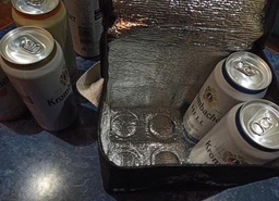 Подарочный набор пива Krombacher Pils 4.8% 0.5 л x 2 шт + Krombacher Hell 5% 0.5 л x 2 шт + Krombacher Weizen 5.3% 0.5 л x 2 шт + термосумка (4008287911213_4008287913217)