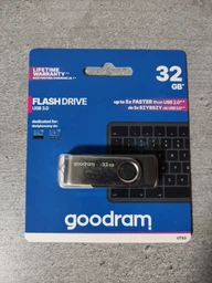 Флеш пам'ять USB Goodram UTS3 32GB USB 3.2 Gen1 Black/Silver (UTS3-0320K0R11)