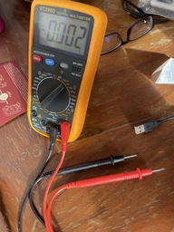 Цифровий професійний мультиметр VC890D портативний вольтметр тестер для продзвонювання зі звуком вимірювання напруги струму тесту діодів і транзисторів (45204) фото від покупців 7