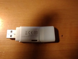 Флеш пам'ять USB KIOXIA TransMemory U202 32GB USB 2.0 White (LU202W032GG4) фото від покупців 5