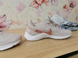 Женские кроссовки для тренировок Nike W Legend Essential 2 CQ9545-001 40.5 (9) 26 см (19449795812515)