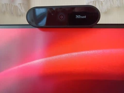 Веб-камера Trust Tyro Full HD Webcam Black (TR23637) фото от покупателей 1