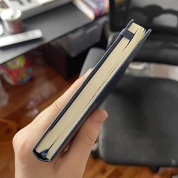 Блокнот Moleskine Classic середній Нелінований 8056711512723