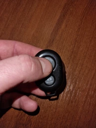 Bluetooth Кнопка Remote Shutter Пульт дистанційного керування телефоном для iPhone та Android фото від покупців 2
