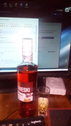 Алкогольный напиток Sobieski Cranberry 0.5 л 40% (4770053221825)