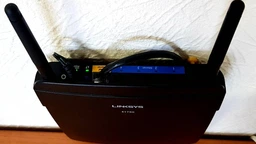 Маршрутизатор Linksys E1700