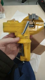 Тиски Mastertool міні 60 мм (07-0202) жовті фото від покупців 14