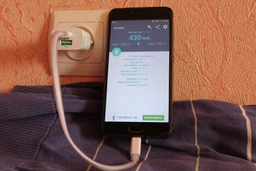 Зарядное устройство Protech Travel 2A Black (P7100Black) фото от покупателей 12