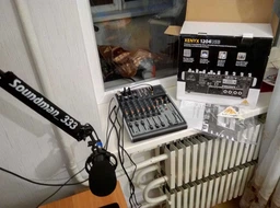 Behringer Xenyx 1204USB