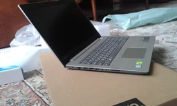 Ноутбук Lenovo IdeaPad 320-15IKB (80XL03WBRA) Onyx Black фото от покупателей 4