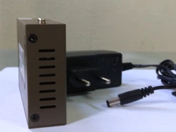 Комутатор Tenda TEF1005D 5*100Мбіт/с / RJ-45 ports / в металевому корпусі фото від покупців 3