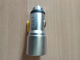 Автомобильное зарядное устройство в прикуриватель UFT CC1 2xUSB (UFTCC1Gold) фото от покупателей 6