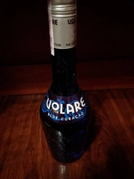 Лікер Volare Blue Curacao 0.7 л 22% (8004747007546) фото від покупців 12