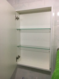 Шкаф зеркальный ШЗ-700. белый