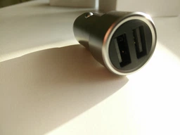Автомобильное зарядное устройство Xiaomi Mi Charger (CZCDQ01ZM) фото от покупателей 10