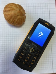Мобильный телефон Sigma mobile X-treme PQ68 Black/Yellow фото от покупателей 5