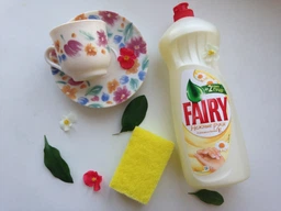 Засіб для миття посуду Fairy Sensetive ромашка 900 мл фото від покупців 15