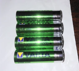 Акумуляторна батарейка Varta Recharge ACCU 2700mAh AA HR6 Ni-MH, Green фото від покупців 3