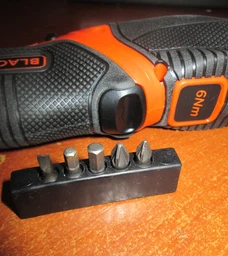 Электроотвертка аккумуляторная Black+Decker CS3653LC фото от покупателей 3