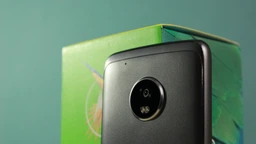 Мобильный телефон Motorola Moto G5 Plus (XT1685) Grey