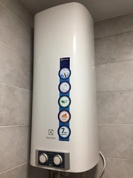 Бойлер Electrolux ewh 30 Formax
