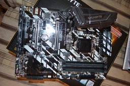 Материнская плата Gigabyte Z370XP SLI (s1151, Intel Z370, PCI-Ex16) фото от покупателей 2