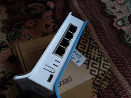 Бездротовий маршрутизатор Mikrotik hAP lite TC RB941-2ND-TC (N300, 650MHz/32Mb, 4x10/100 Ethernet ports, 1,5 dBi, Tower Case) фото від покупців 5
