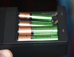 Зарядний пристрій Duracell CEF14 4 години 1 шт (5000394114500)(5004990) фото від покупців 5