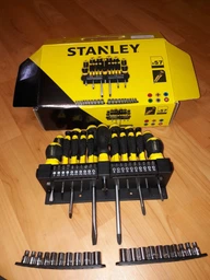 Набір інструментів Stanley отверток, головок, вставок 57 шт. (STHT0-62143) фото від покупців 11