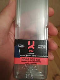 Оперативная память Goodram DDR4-2400 8192MB PC4-19200 IRDM Black (IR-2400D464L15S/8G) фото от покупателей 9
